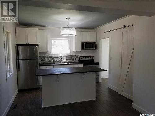 248 4Th Avenue W, Unity, SK - Indoor Photo Showing Kitchen With Stainless Steel Kitchen