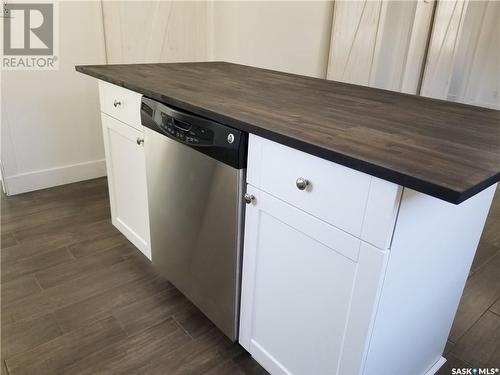 248 4Th Avenue W, Unity, SK - Indoor Photo Showing Kitchen