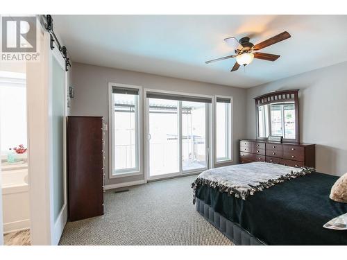 32 Bayview Crescent, Osoyoos, BC - Indoor Photo Showing Bedroom