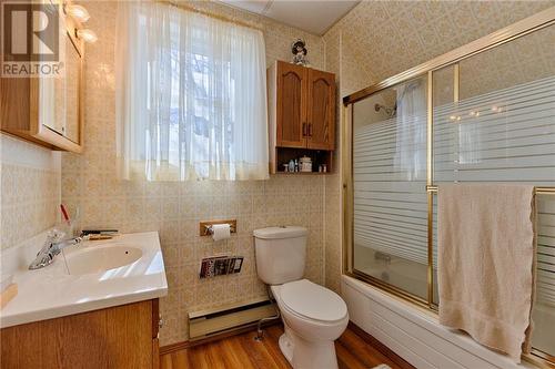 76 Bonnechere Street E, Eganville, ON - Indoor Photo Showing Bedroom