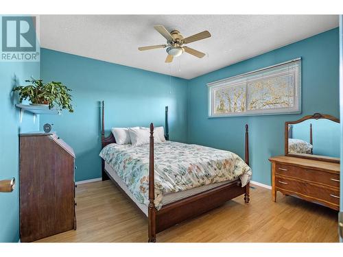 220 Adventure Road, Kelowna, BC - Indoor Photo Showing Bedroom