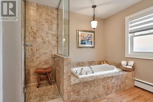 192 Niven Road, Niagara-On-The-Lake, ON - Indoor Photo Showing Bathroom
