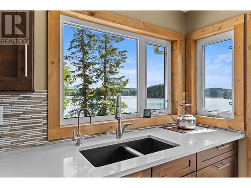 8046 N Bridge Lake Road, Bridge Lake, BC - Indoor Photo Showing Kitchen With Double Sink