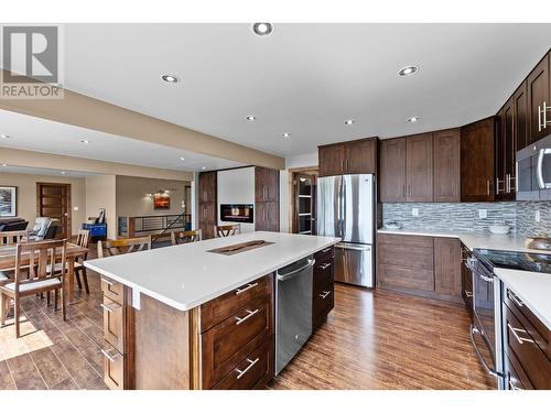 8046 N Bridge Lake Road, Bridge Lake, BC - Indoor Photo Showing Kitchen With Upgraded Kitchen