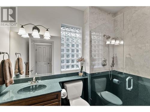 4008 Gallaghers Parkland Drive, Kelowna, BC - Indoor Photo Showing Bathroom