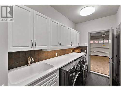 4008 Gallaghers Parkland Drive, Kelowna, BC - Indoor Photo Showing Laundry Room