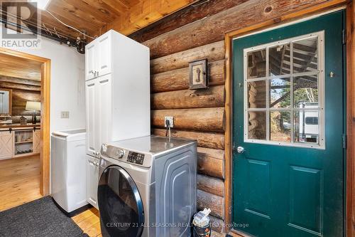 59 Arthur St, Hastings Highlands, ON - Indoor Photo Showing Laundry Room