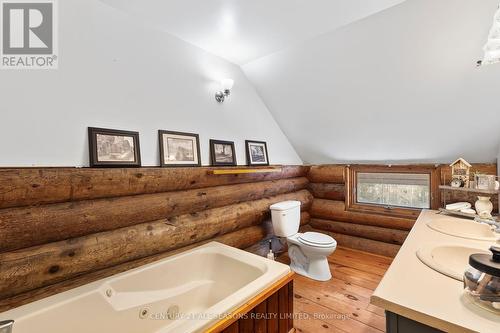 59 Arthur St, Hastings Highlands, ON - Indoor Photo Showing Bathroom