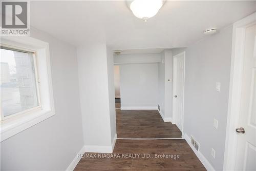 5624 Temperance Avenue, Niagara Falls, ON - Indoor Photo Showing Other Room