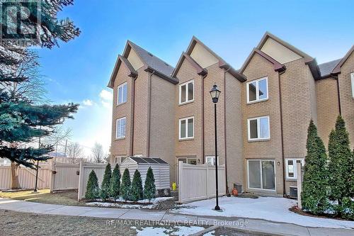 97 - 735 New Westminster Drive, Vaughan, ON - Outdoor