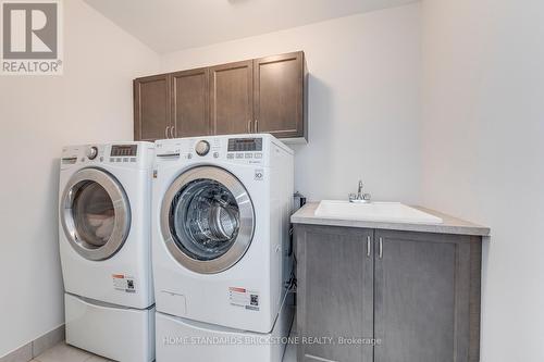 4603 Irena Ave, Burlington, ON - Indoor Photo Showing Laundry Room