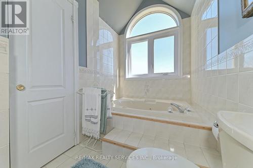 767 Mayfield Rd, Brampton, ON - Indoor Photo Showing Bathroom