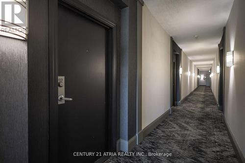 #601 -2067 Lake Shore Blvd W, Toronto, ON - Indoor Photo Showing Other Room
