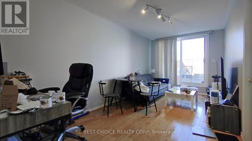 U B 162 Finch Ave E, Toronto, ON - Indoor Photo Showing Office