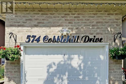 574 Cobblehill Dr, Oshawa, ON - Outdoor