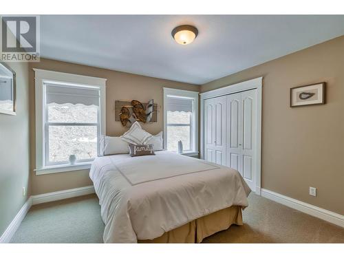 10569 Okanagan Centre Road W, Lake Country, BC - Indoor Photo Showing Bedroom