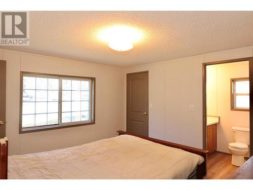 675 Green Lake Road, Oliver, BC - Indoor Photo Showing Bedroom
