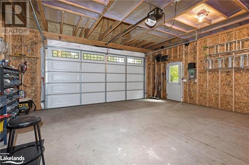 1174 Ashforth Drive, Torrance, ON - Indoor Photo Showing Garage