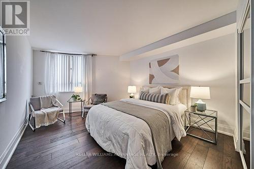 #203 -270 Queens Quay  W, Toronto, ON - Indoor Photo Showing Bedroom