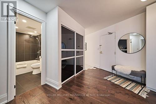 #203 -270 Queens Quay  W, Toronto, ON - Indoor Photo Showing Other Room