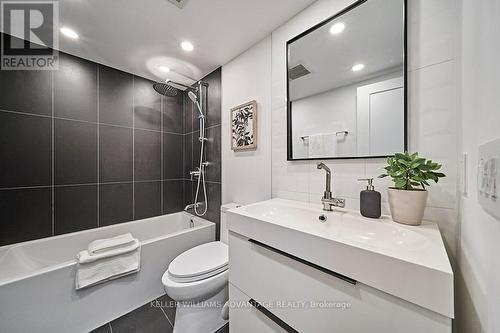 #203 -270 Queens Quay  W, Toronto, ON - Indoor Photo Showing Bathroom