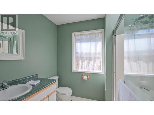 2075 Amundsen Road, Lake Country, BC - Indoor Photo Showing Bathroom
