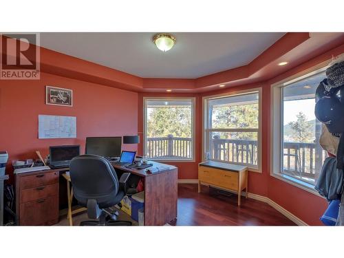 2075 Amundsen Road, Lake Country, BC - Indoor Photo Showing Office