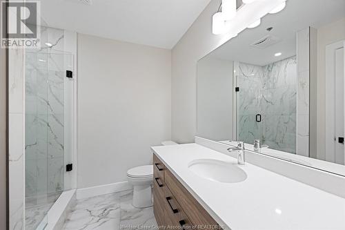 190 Main Street East Unit# 404, Kingsville, ON - Indoor Photo Showing Bathroom