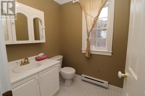138 Maddox Cove Road, Petty Harbour, NL - Indoor Photo Showing Bathroom