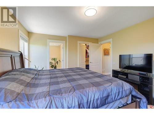 510 South Crest Drive, Kelowna, BC - Indoor Photo Showing Bedroom