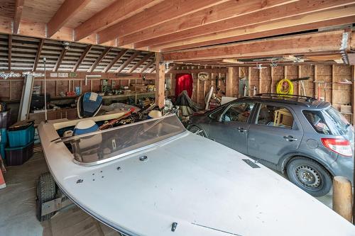 7635 Highway 3A, Balfour, BC - Indoor Photo Showing Garage