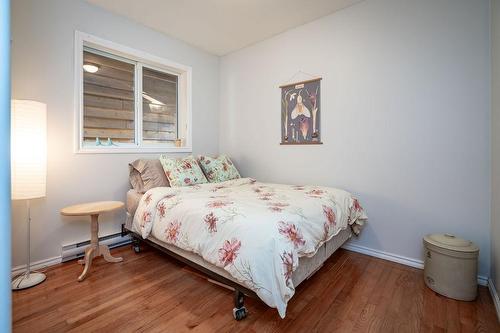 7635 Highway 3A, Balfour, BC - Indoor Photo Showing Bedroom