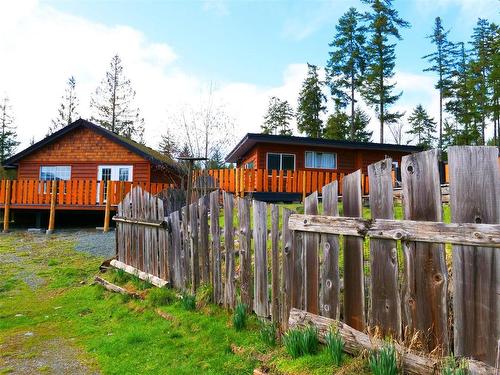 5795 Kapoor Rd, Duncan, BC - Outdoor With Deck Patio Veranda