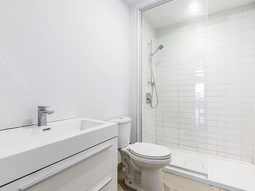 Bathroom - 901-405 Rue De La Concorde, Montréal (Ville-Marie), QC - Indoor Photo Showing Bathroom