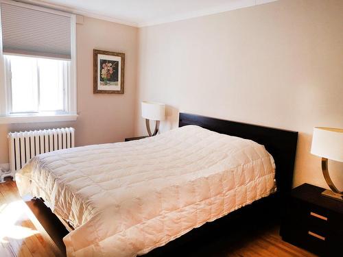 Bedroom - 4413 Av. Harvard, Montréal (Côte-Des-Neiges/Notre-Dame-De-Grâce), QC - Indoor Photo Showing Bedroom
