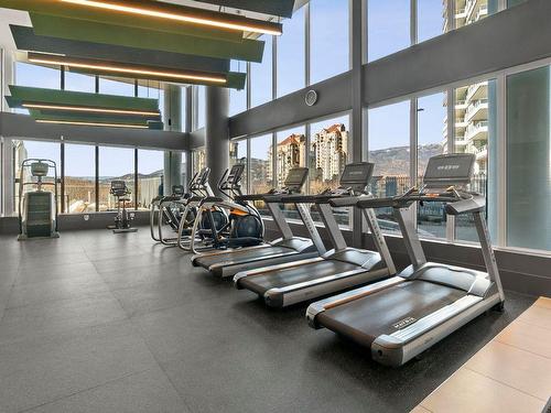 3501-1191 Sunset Drive, Kelowna, BC - Indoor Photo Showing Gym Room