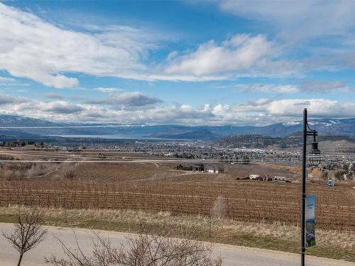1585 Tower Ranch Boulevard, Kelowna, BC - Outdoor With View