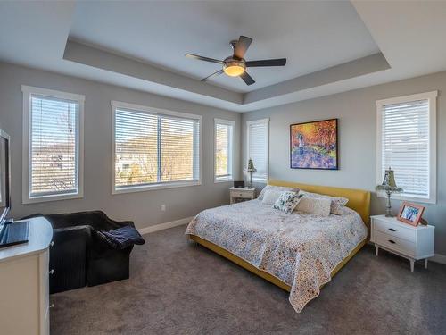 1099 Holden Road, Penticton, BC - Indoor Photo Showing Bedroom