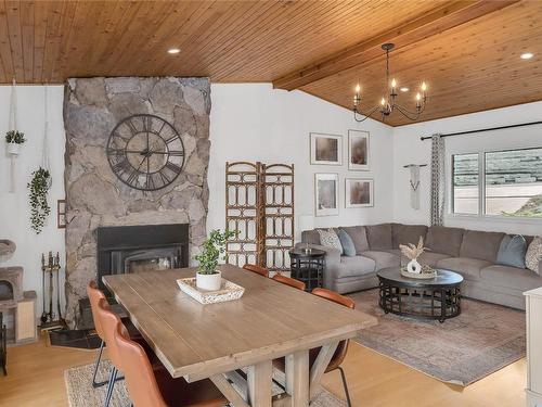 2410 Boucherie Road, West Kelowna, BC - Indoor With Fireplace