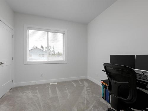 865 Patterson Avenue, Kelowna, BC - Indoor Photo Showing Office