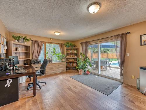 5247 Mayfair Road, Salmon Arm, BC - Indoor Photo Showing Office