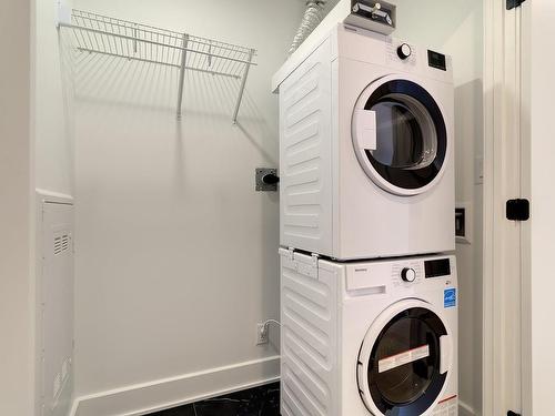 Laundry room - 3907-720 Rue St-Jacques, Montréal (Ville-Marie), QC - Indoor Photo Showing Laundry Room