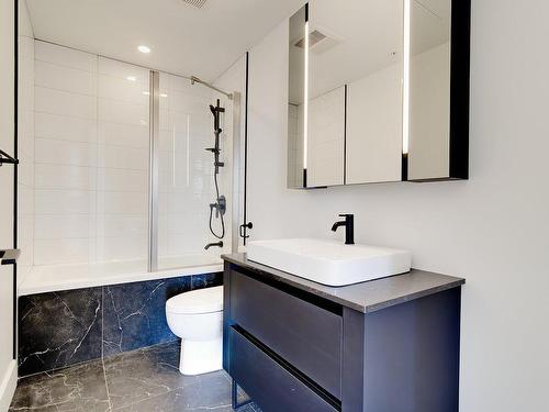 Salle de bains - 3907-720 Rue St-Jacques, Montréal (Ville-Marie), QC - Indoor Photo Showing Bathroom