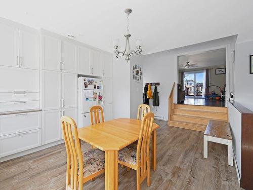 Intergenerational - 518 Rue Jean-Talon, Saint-Jean-Sur-Richelieu, QC - Indoor Photo Showing Dining Room