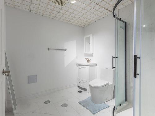 Bathroom - 8625 Rue Odessa, Brossard, QC - Indoor Photo Showing Bathroom
