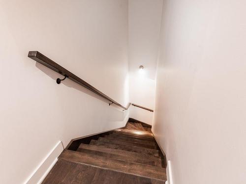 Escalier - 106-377 Rue Des Seigneurs, Montréal (Le Sud-Ouest), QC - Indoor Photo Showing Other Room