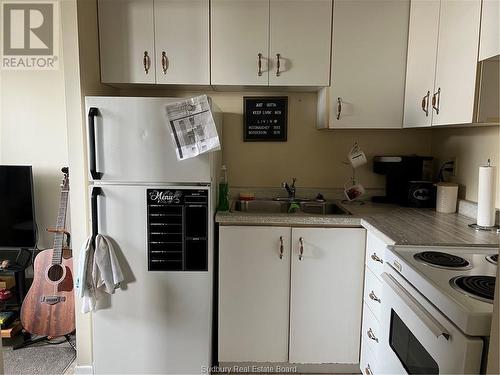 506 Lasalle Boulevard, Sudbury, ON - Indoor Photo Showing Kitchen With Double Sink