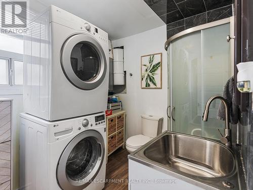 139 East 44Th St, Hamilton, ON - Indoor Photo Showing Laundry Room