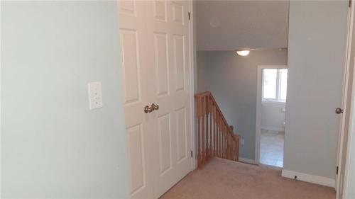 41 Blue Mountain Drive, Stoney Creek, ON - Indoor Photo Showing Other Room