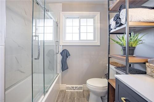 1090 Niagara Stone Road, Niagara-On-The-Lake, ON - Indoor Photo Showing Bathroom